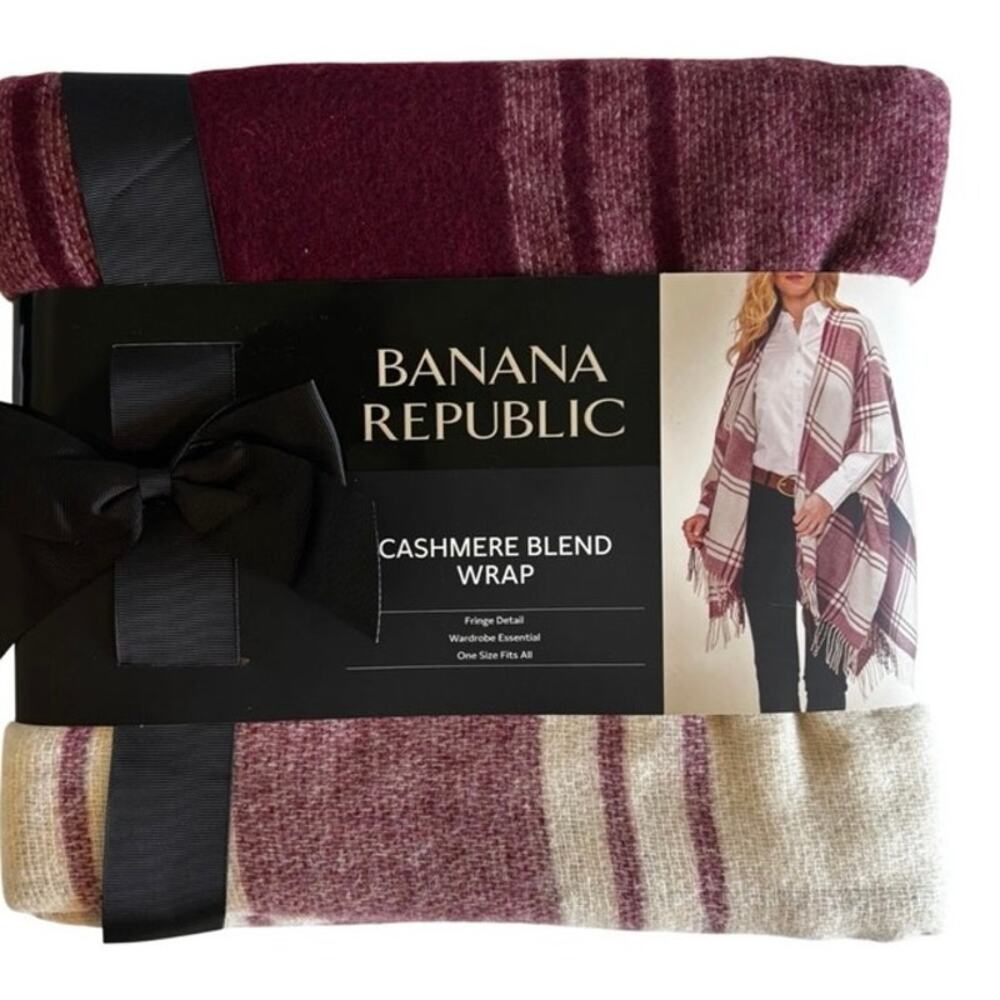 Banana Republic Cashmere Blend Wrap Mariana Plaid Red Fringe Shawl Poncho Cozy